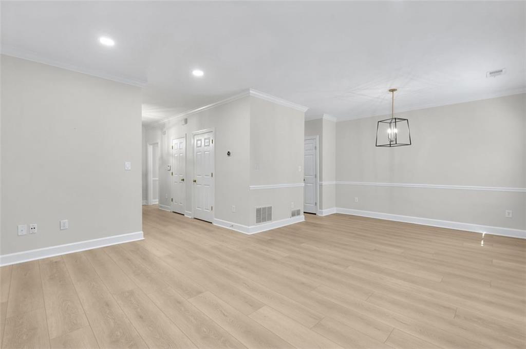 1160 WINDSOR Parkway Unit 13
