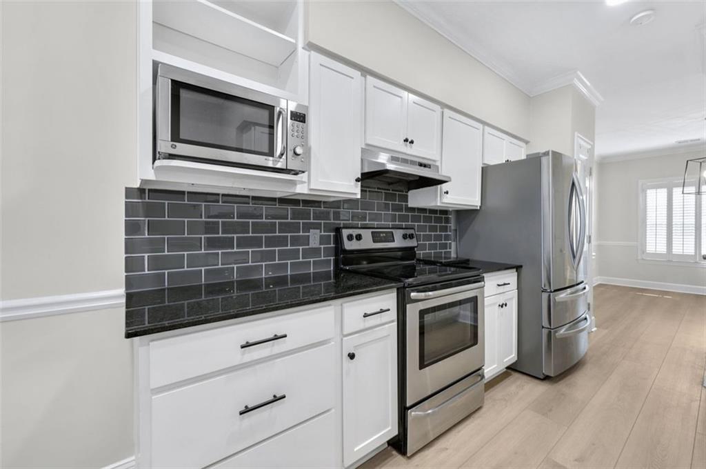 1160 WINDSOR Parkway Unit 13