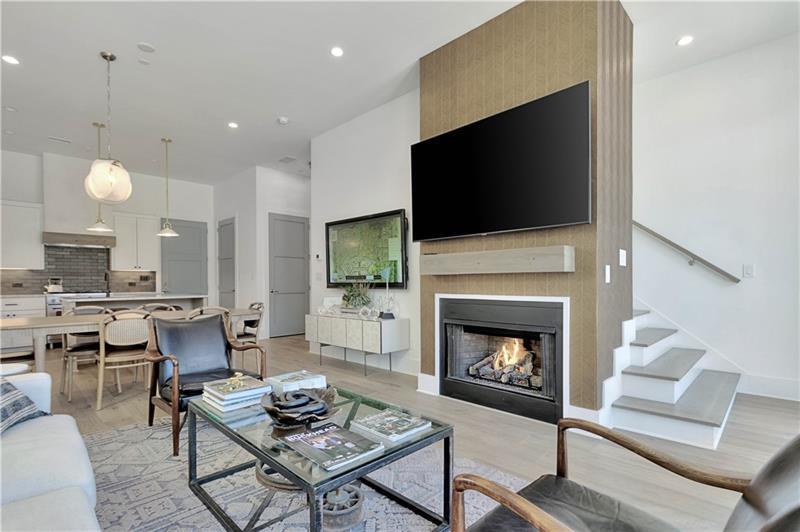 160 Rolison Way