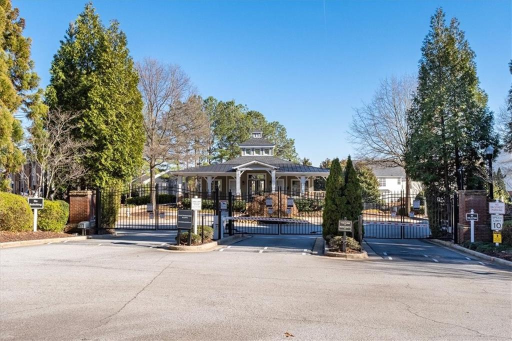 3782 Chattahoochee Summit Drive SE