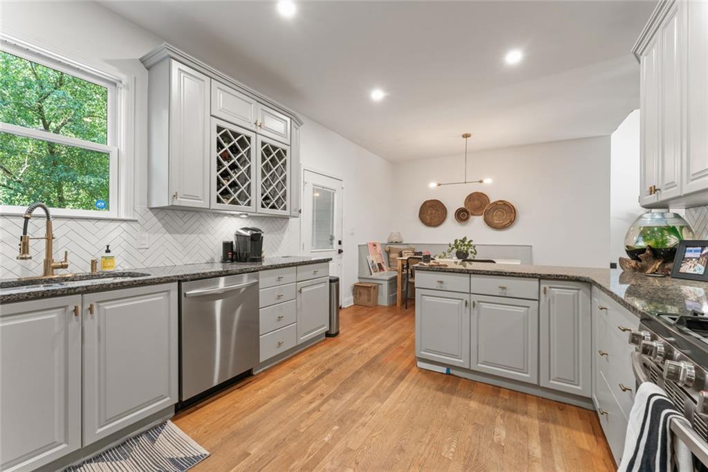 2222 Spink Street Northwest Street NW