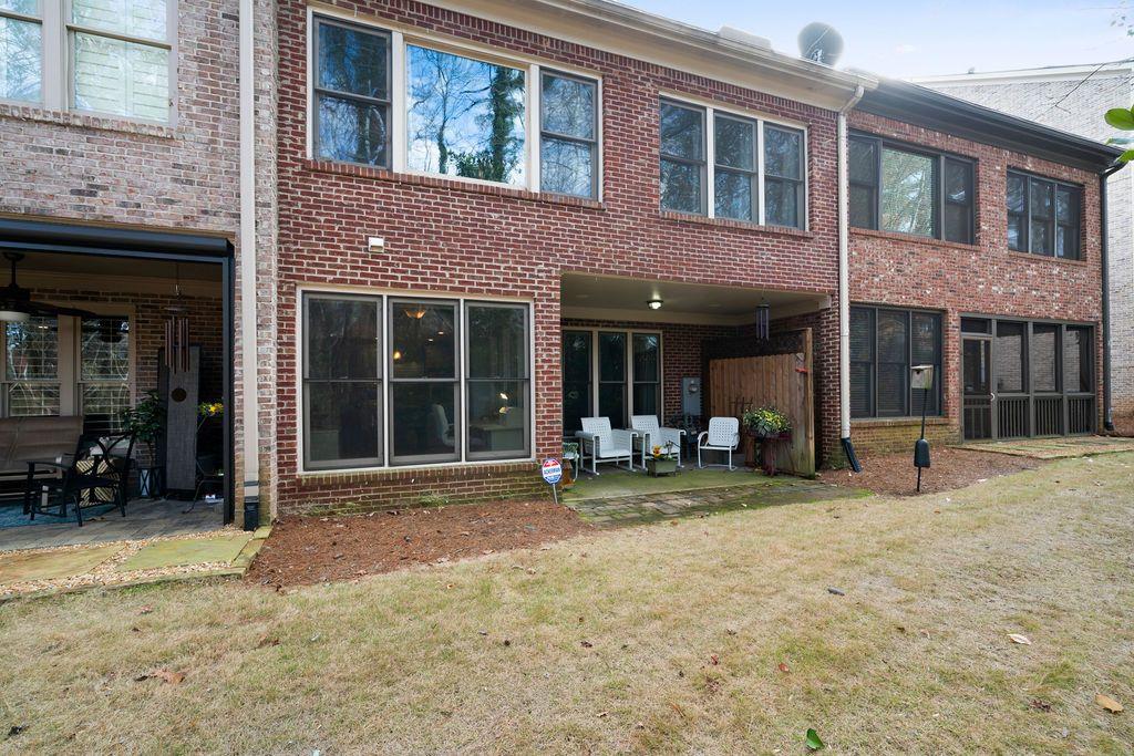 2620 LONG POINTE Drive