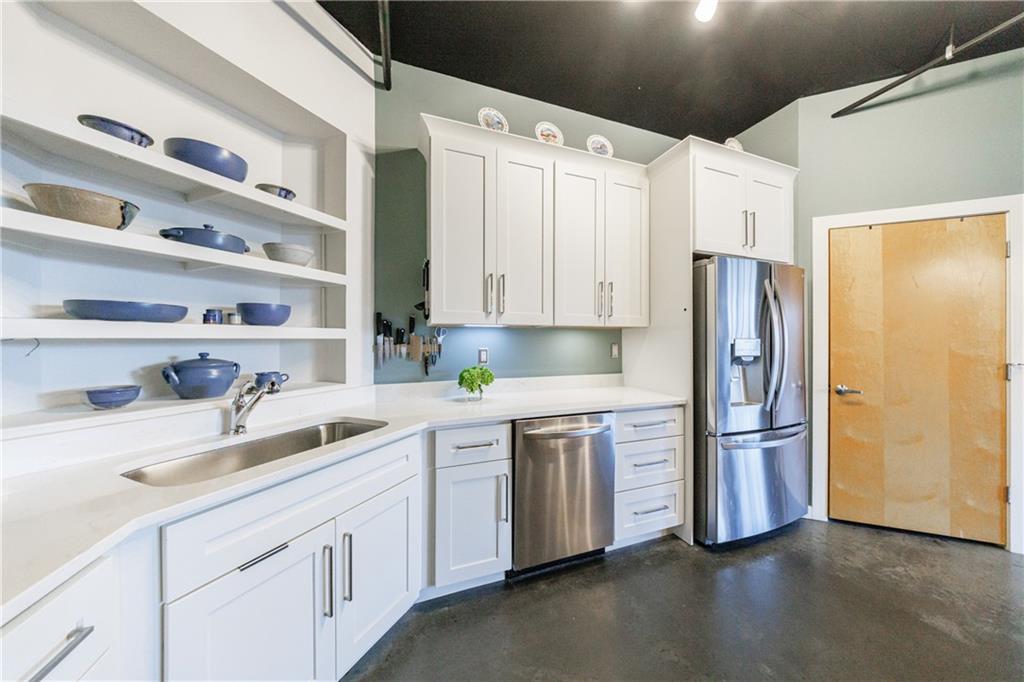 395 Central Park Place NE Unit 420