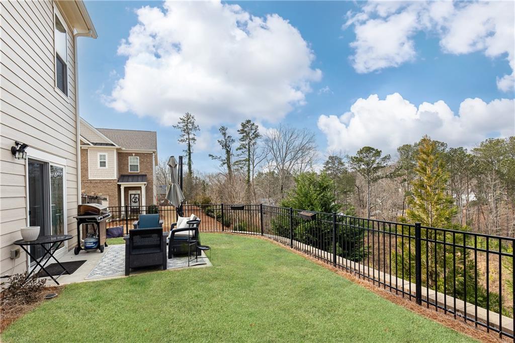 222 Ellis Lane