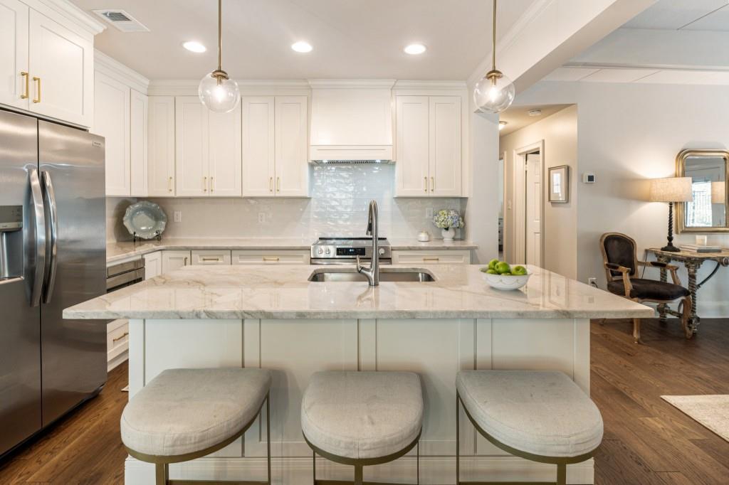 2083 Golfview Drive
