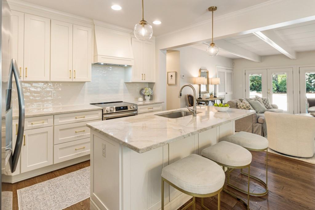 2083 Golfview Drive