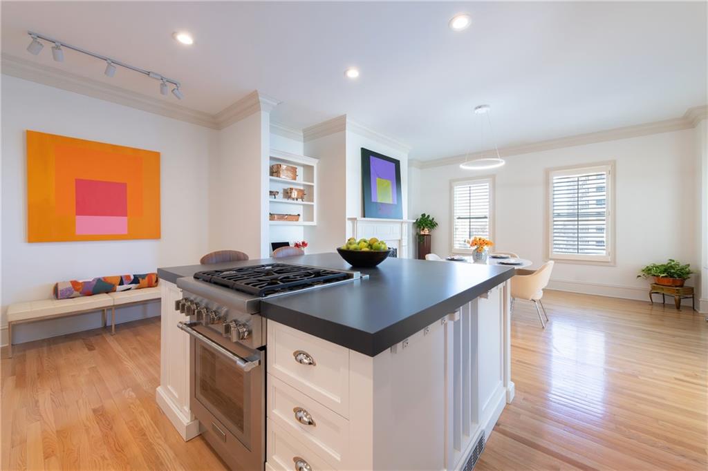 2500 Peachtree Road NW Unit 605S