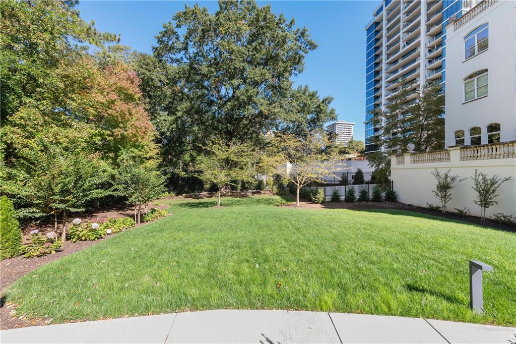 2500 Peachtree Road NW Unit 605S