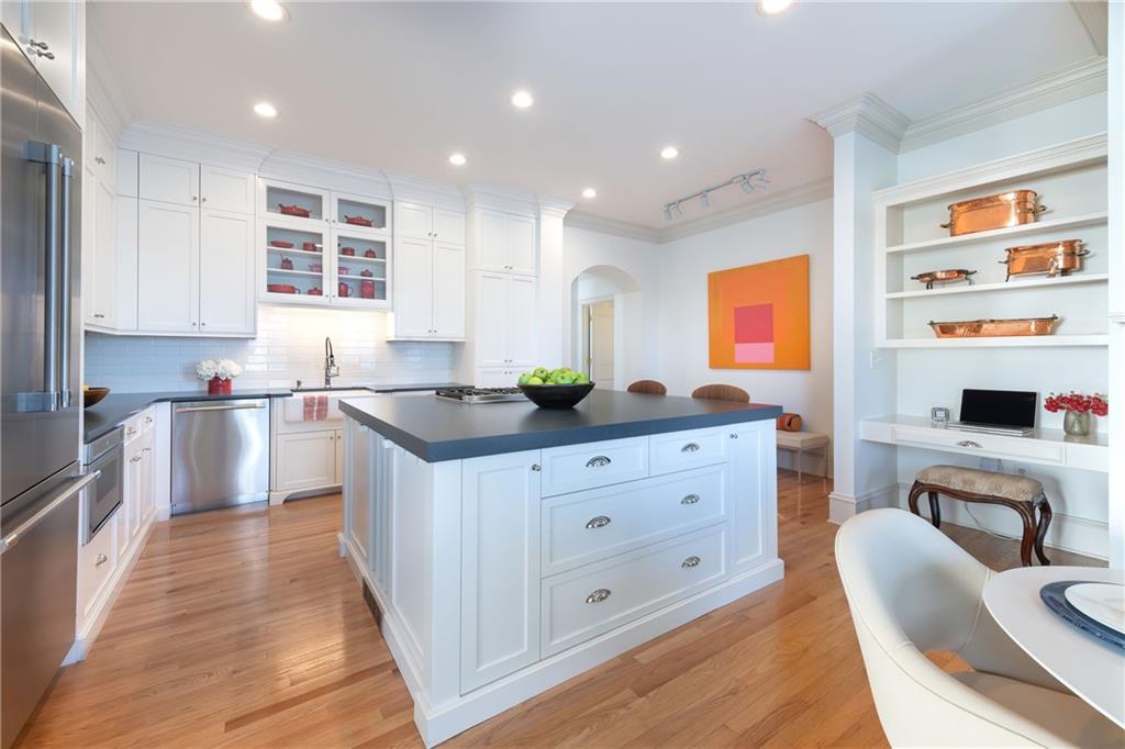 2500 Peachtree Road NW Unit 605S