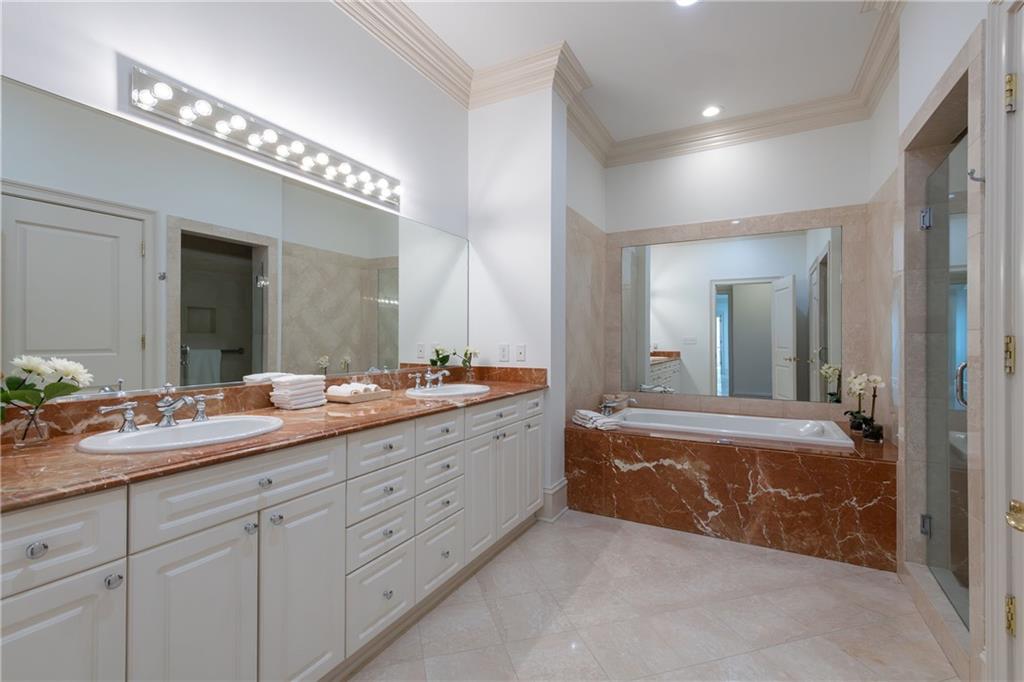 2500 Peachtree Road NW Unit 605S