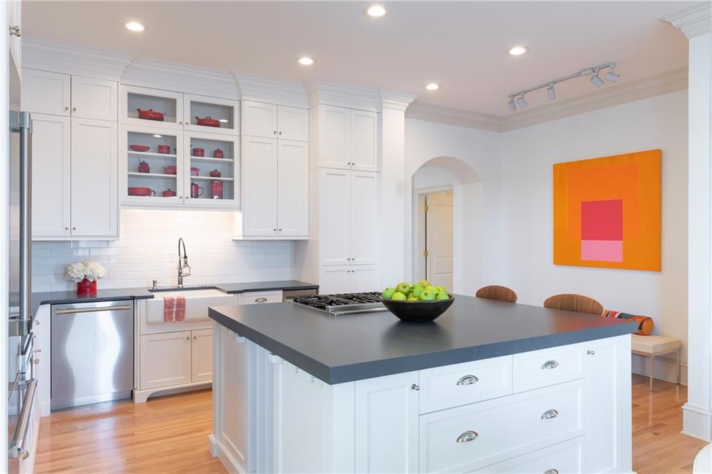 2500 Peachtree Road NW Unit 605S