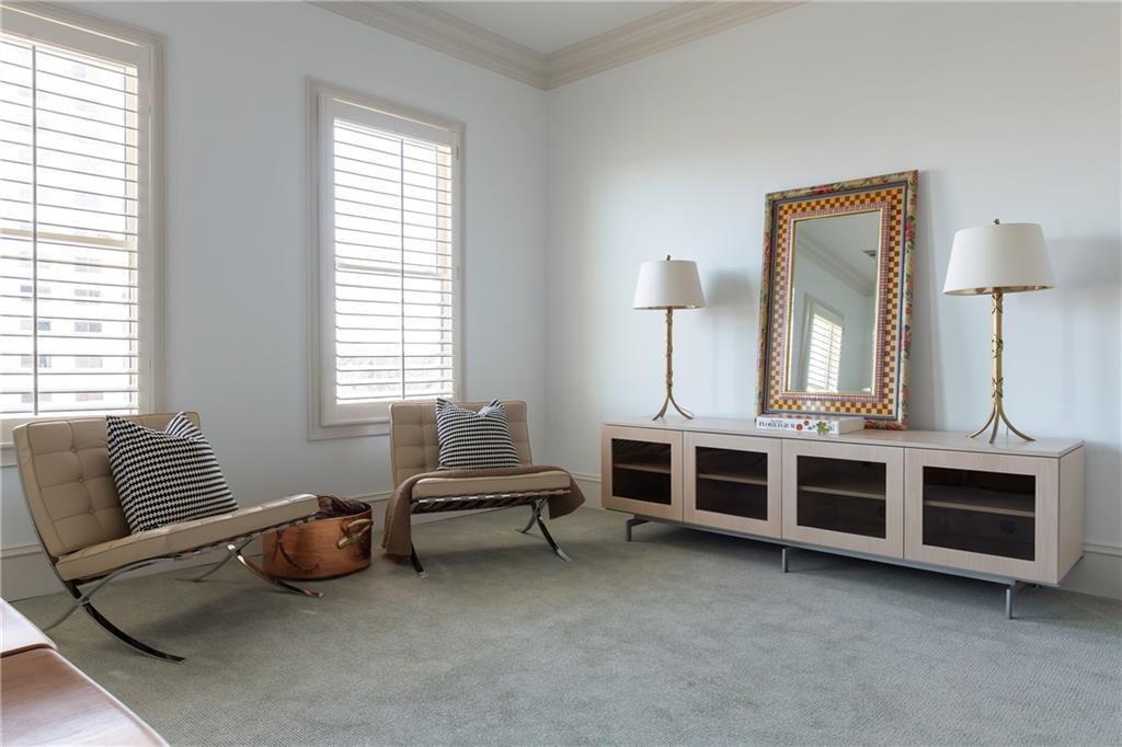 2500 Peachtree Road NW Unit 605S