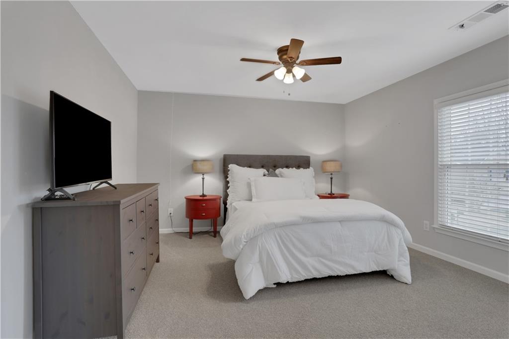420 Glenridge Close Court