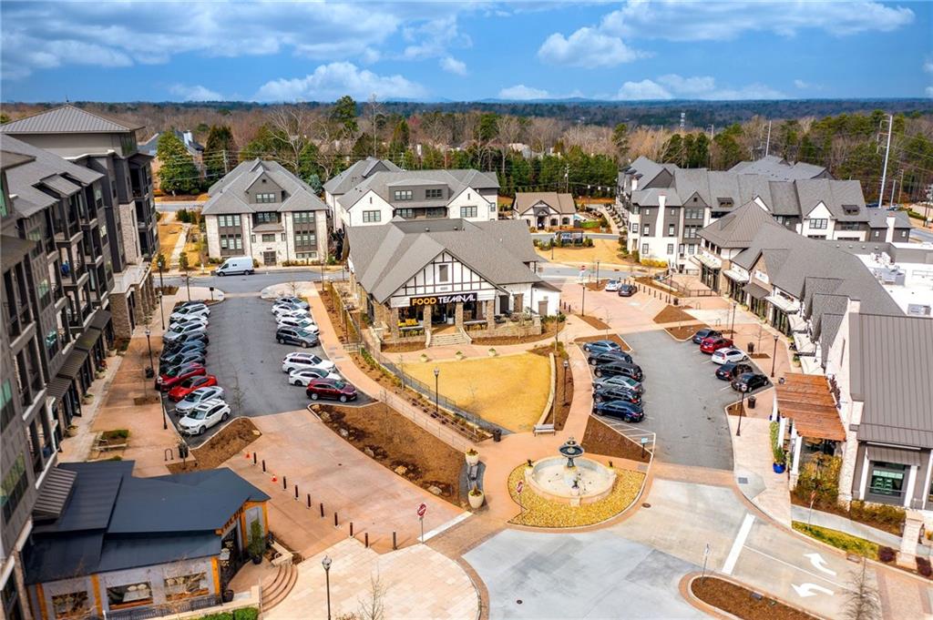 420 Glenridge Close Court