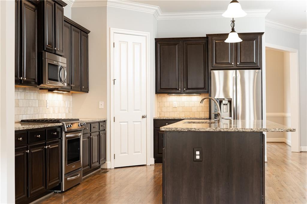 3664 Brookhaven Manor Crossing NE