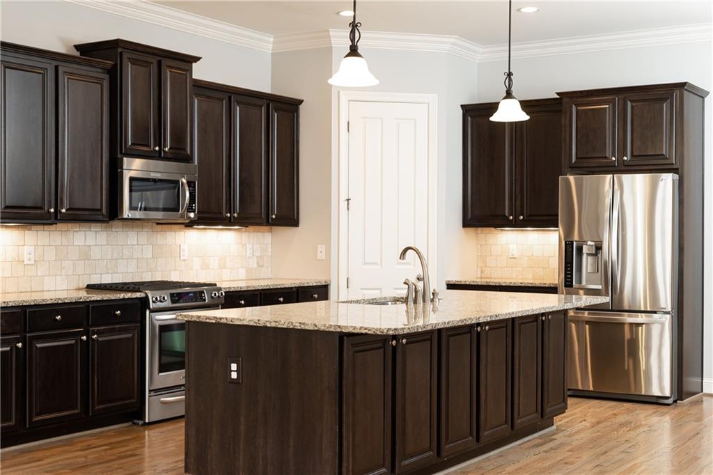 3664 Brookhaven Manor Crossing NE