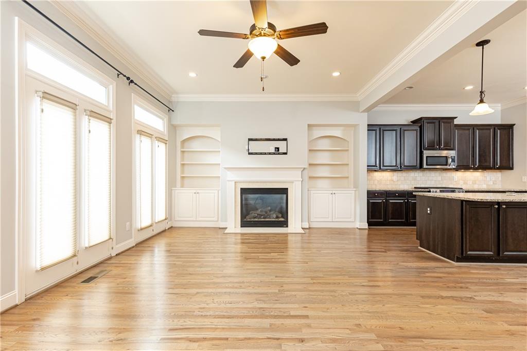 3664 Brookhaven Manor Crossing NE