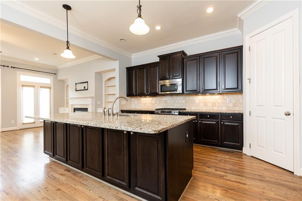 3664 Brookhaven Manor Crossing NE