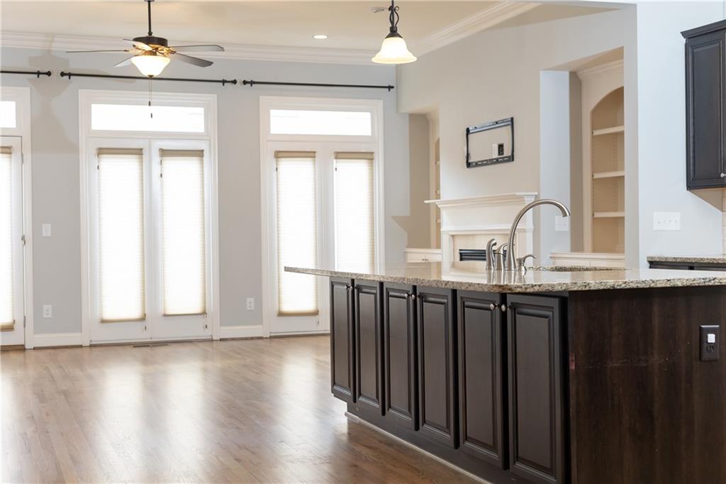 3664 Brookhaven Manor Crossing NE