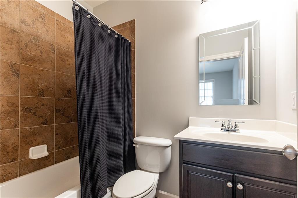 3664 Brookhaven Manor Crossing NE