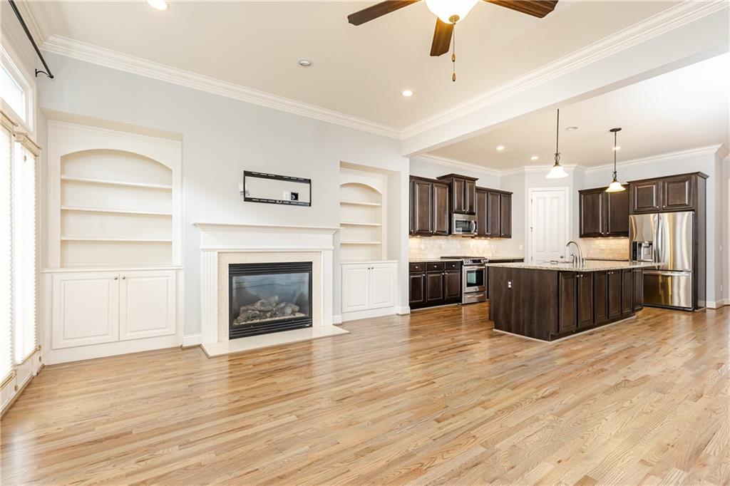 3664 Brookhaven Manor Crossing NE