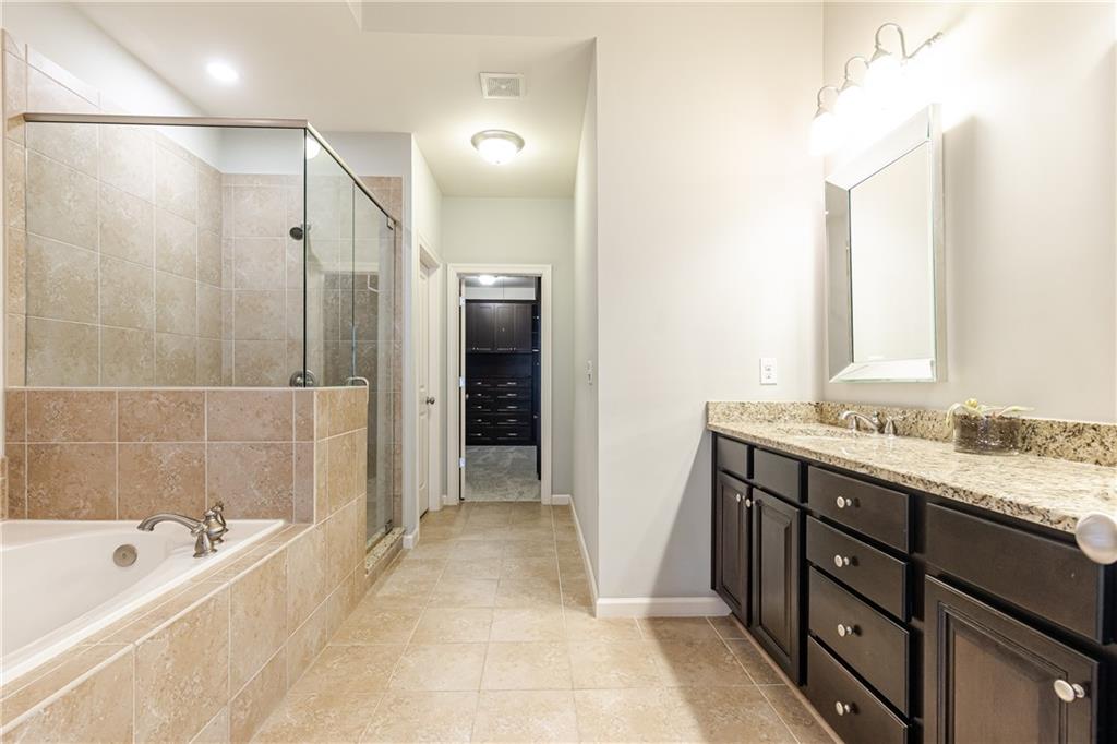 3664 Brookhaven Manor Crossing NE