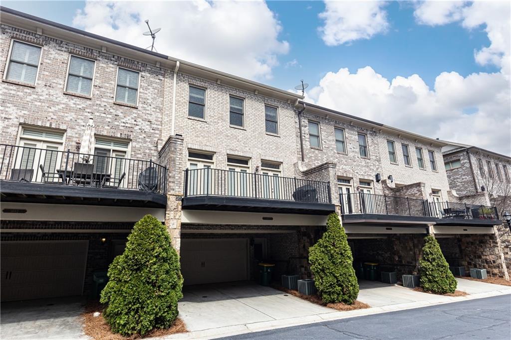 3664 Brookhaven Manor Crossing NE