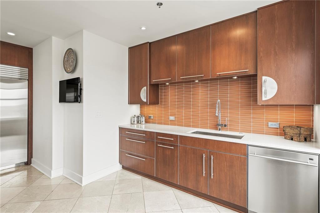 2881 Peachtree Road NE Unit 1001
