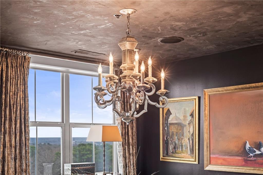 2881 Peachtree Road NE Unit 1001
