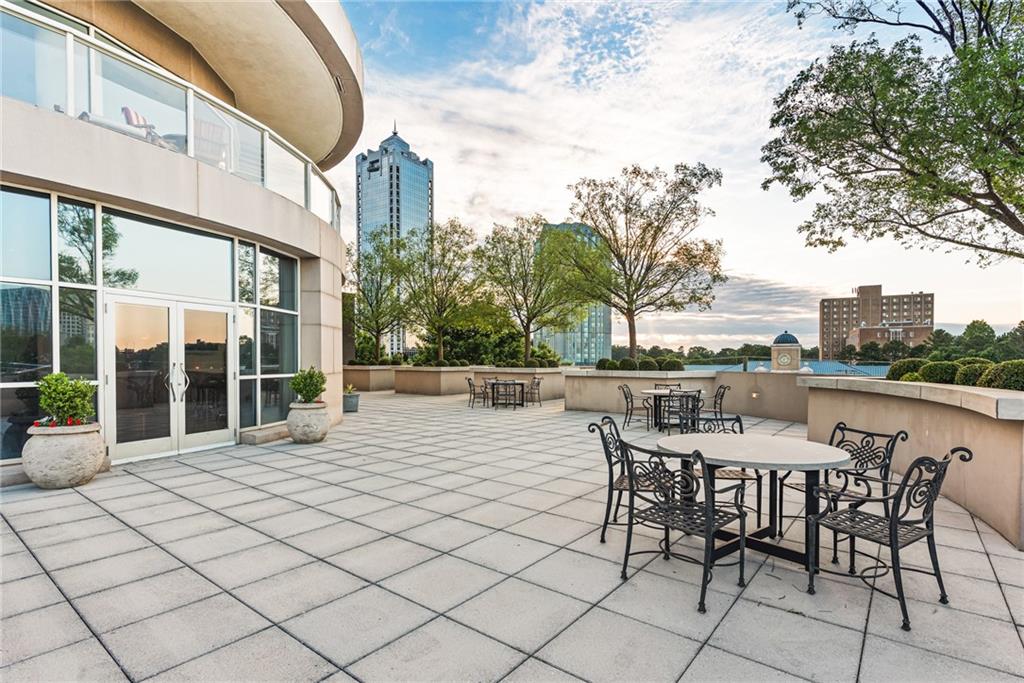 2881 Peachtree Road NE Unit 1001