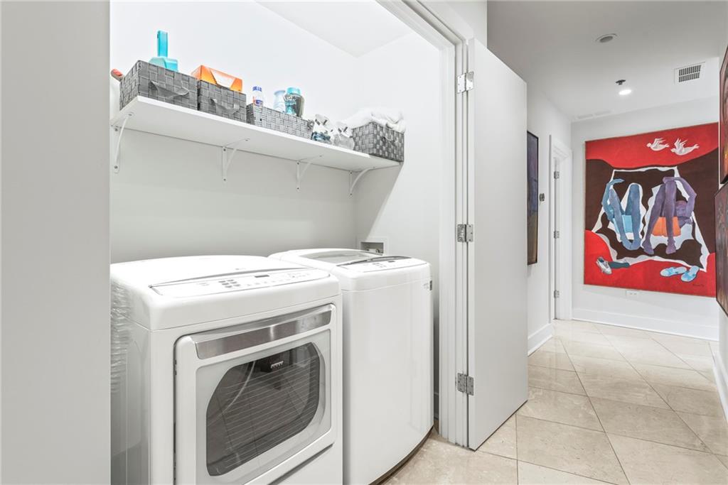 2881 Peachtree Road NE Unit 1001