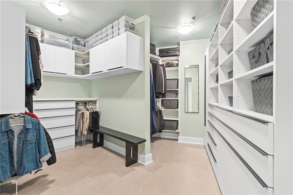 2881 Peachtree Road NE Unit 1001