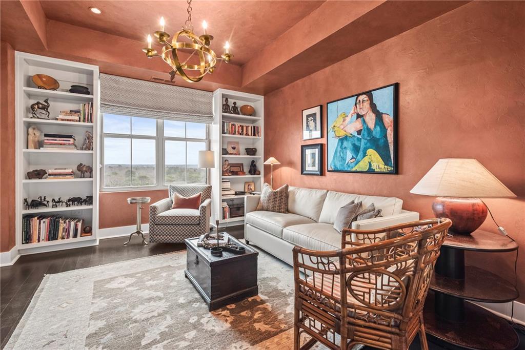 2881 Peachtree Road NE Unit 1001