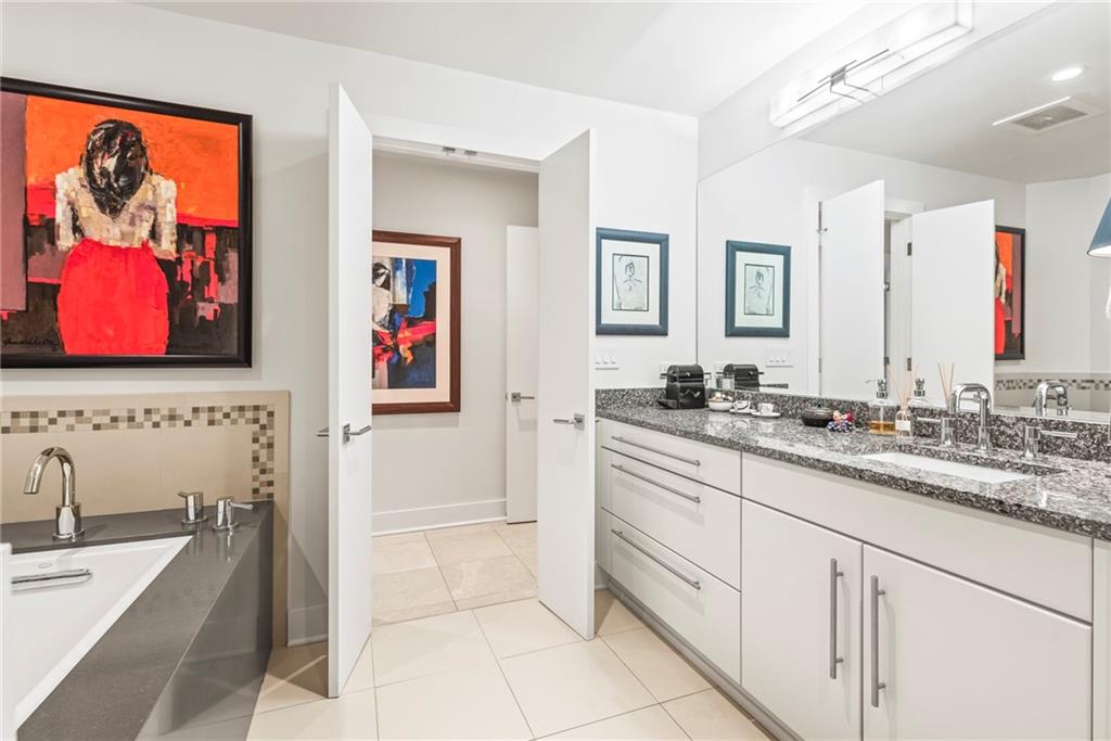 2881 Peachtree Road NE Unit 1001