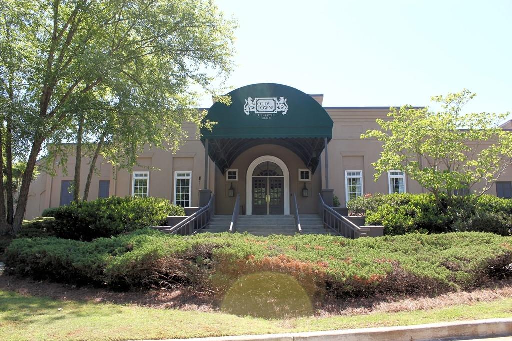 712 Olde Towne Lane