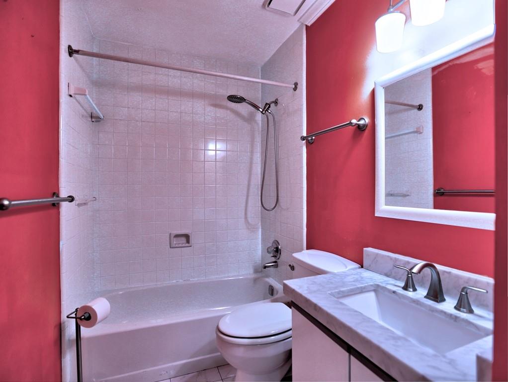 712 Olde Towne Lane