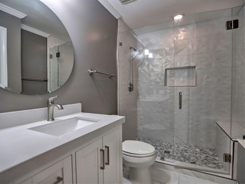 712 Olde Towne Lane