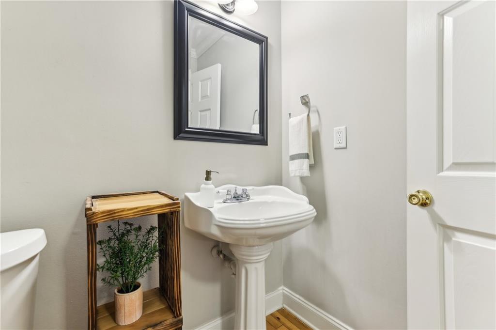 1604 Masons Creek Circle