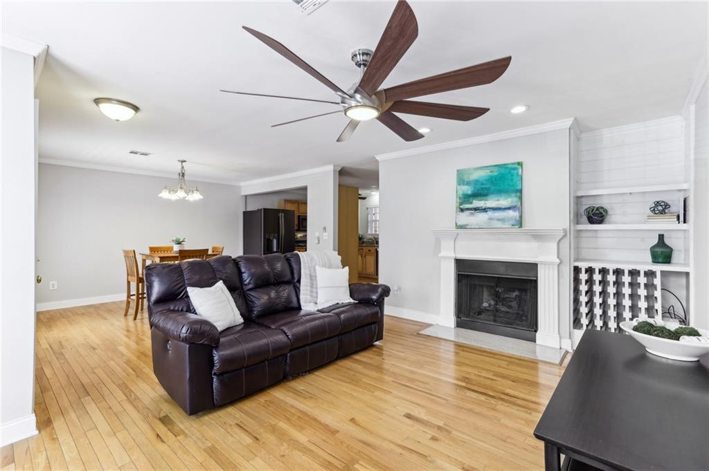 1604 Masons Creek Circle