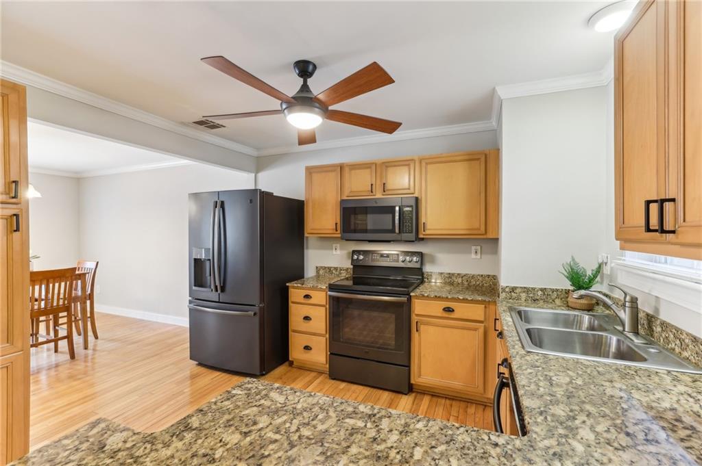1604 Masons Creek Circle