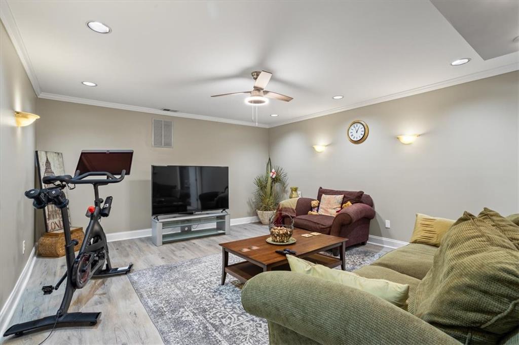 1211 Promontory Path
