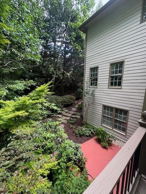 1211 Promontory Path