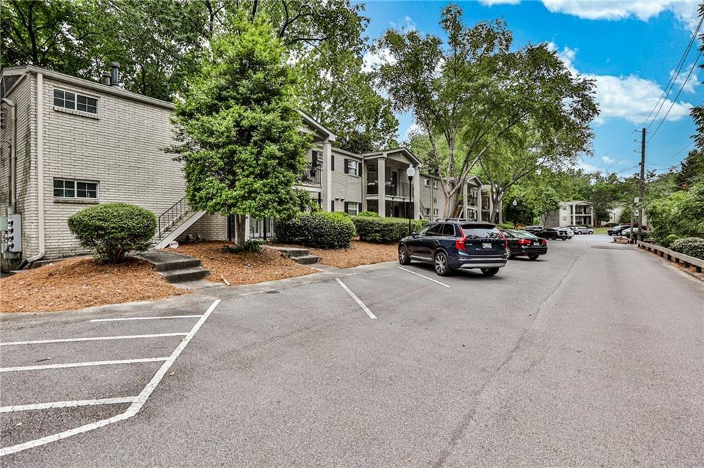 311 Peachtree Hills Avenue NE Unit 13D