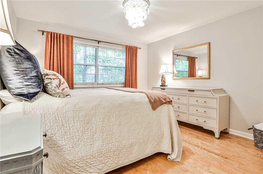 311 Peachtree Hills Avenue NE Unit 13D