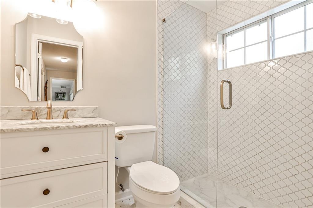 311 Peachtree Hills Avenue NE Unit 13D