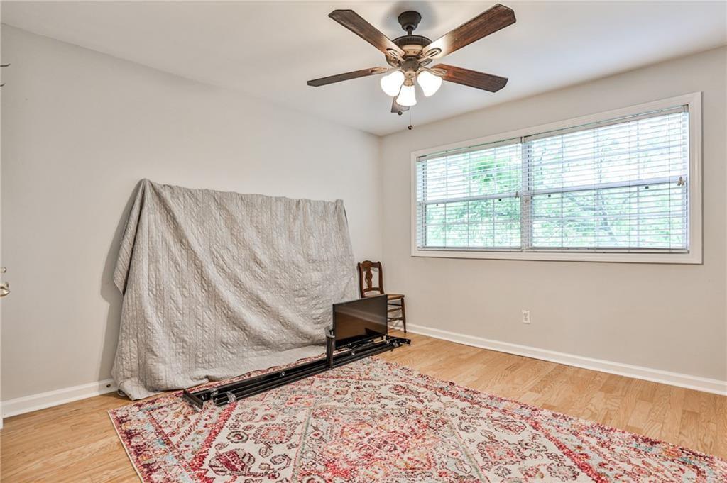 311 Peachtree Hills Avenue NE Unit 13D