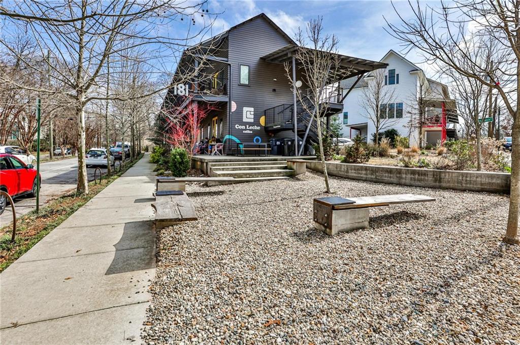 1100 Arkwright Place SE Unit B