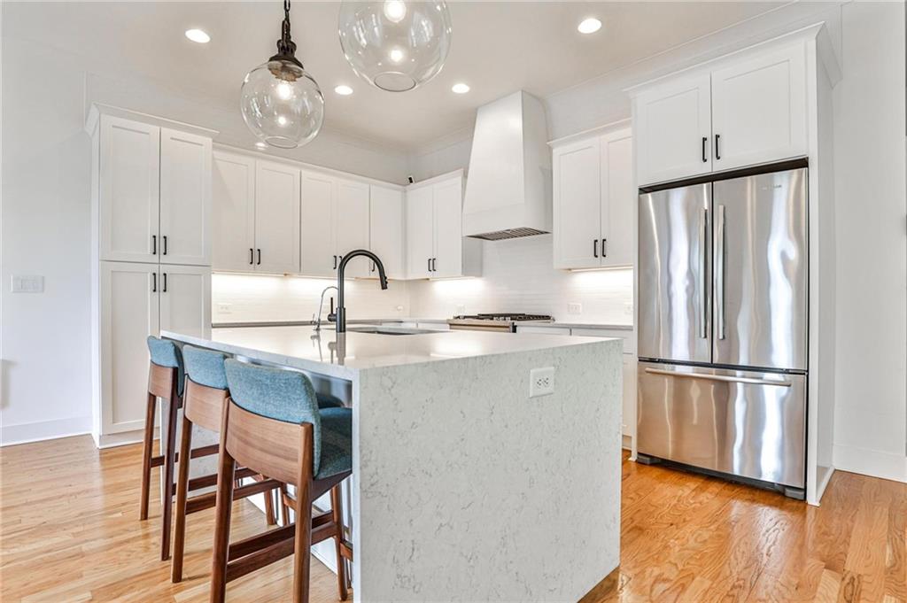 1100 Arkwright Place SE Unit B