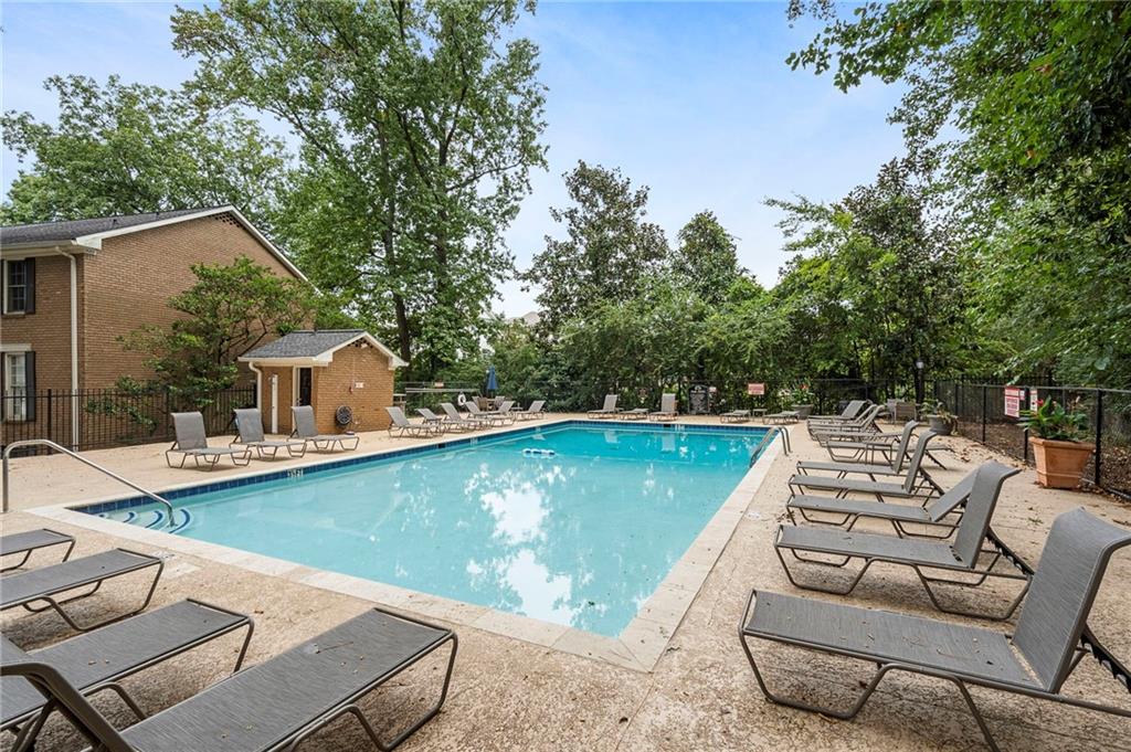 1101 Collier Road NW Unit U6