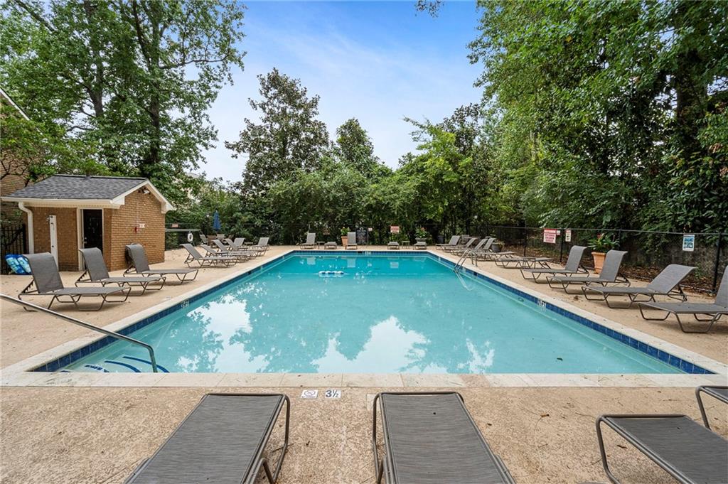 1101 Collier Road NW Unit U6